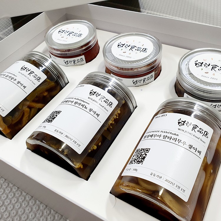 월정식품점 순살양념게장 대파김치 바질페스토 궁채 할라피뇨 알타리무우 장아찌 6종 선물세트