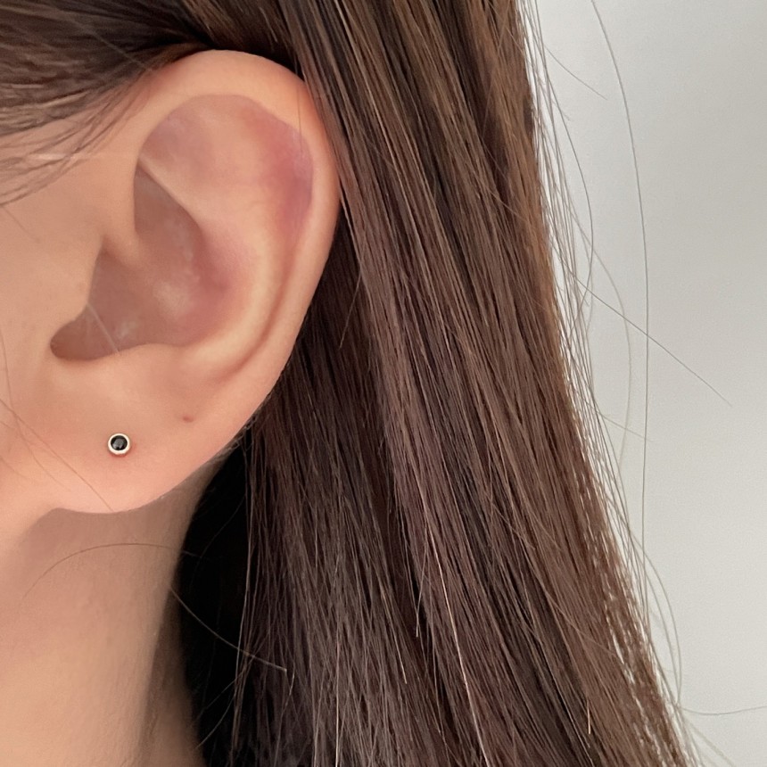 14k 초미니 오닉스 우물 귀걸이 (2color) 2mm 레이어드귀걸이 - 상세 이미지 5