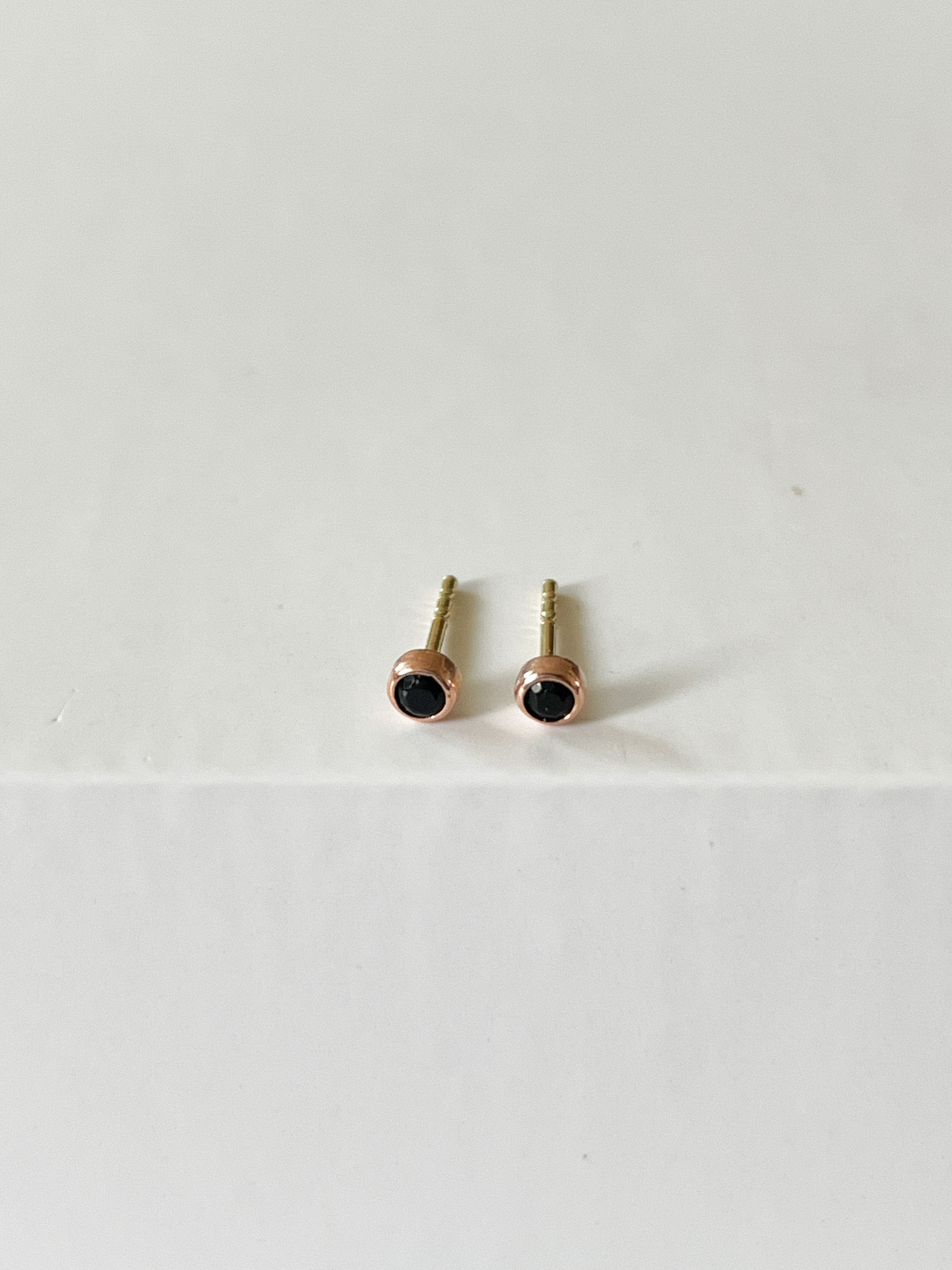 14k 초미니 오닉스 우물 귀걸이 (2color) 2mm 레이어드귀걸이 이미지 7