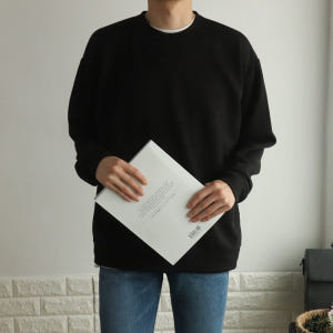 1+1 구김없는 캐주얼 기모 오버핏 빅사이즈 스판 무지 라운드 와플 니트... 착용 후기 | 사이즈/핏 총정리 - 상품 이미지 2