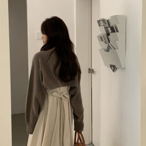 포근 보트넥 캐시미어 오프숄더 긴팔 여리 숏 크롭 여성 가을 겨울 볼레로... 착용 후기 | 사이즈/핏 총정리 - 상품 이미지 3