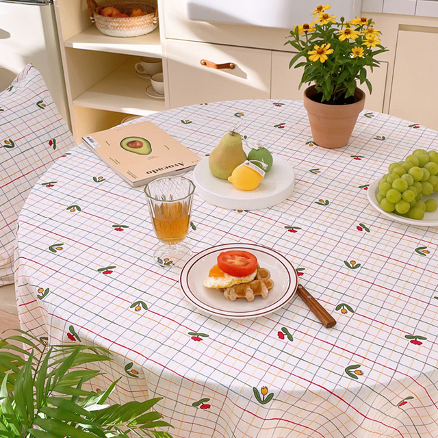 엘리스 튤립 식탁보 방수 테이블보 빈티지체크 캠핑 홈카페 신혼 집들이 화이트 95X110