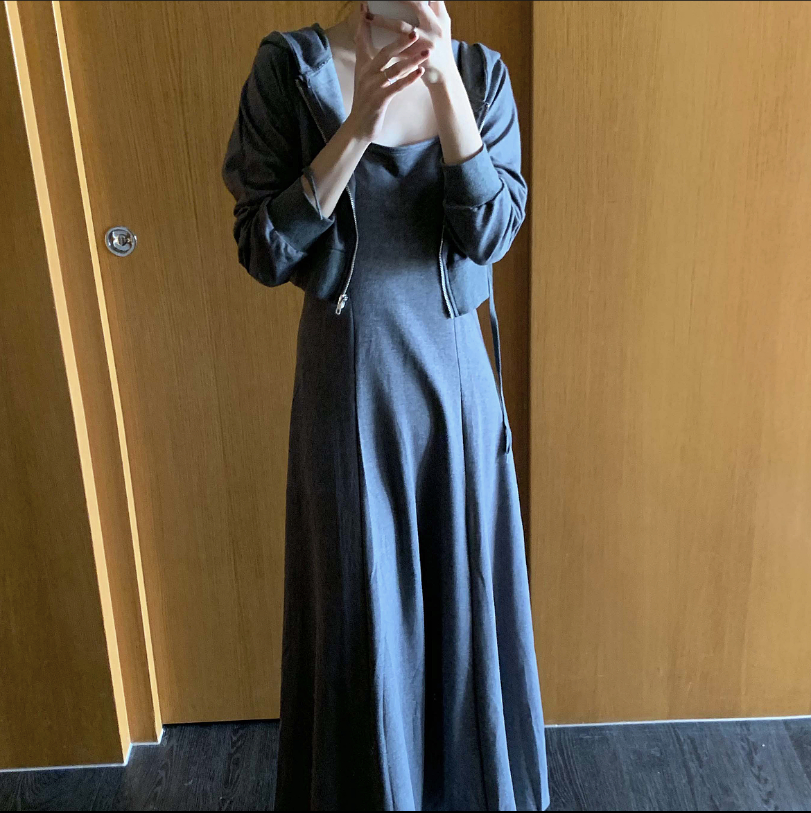 크롭 후드집업 스퀘어넥 나시 플레어 롱원피스 세트 여성 트레이닝 가디건 SET 이미지 2