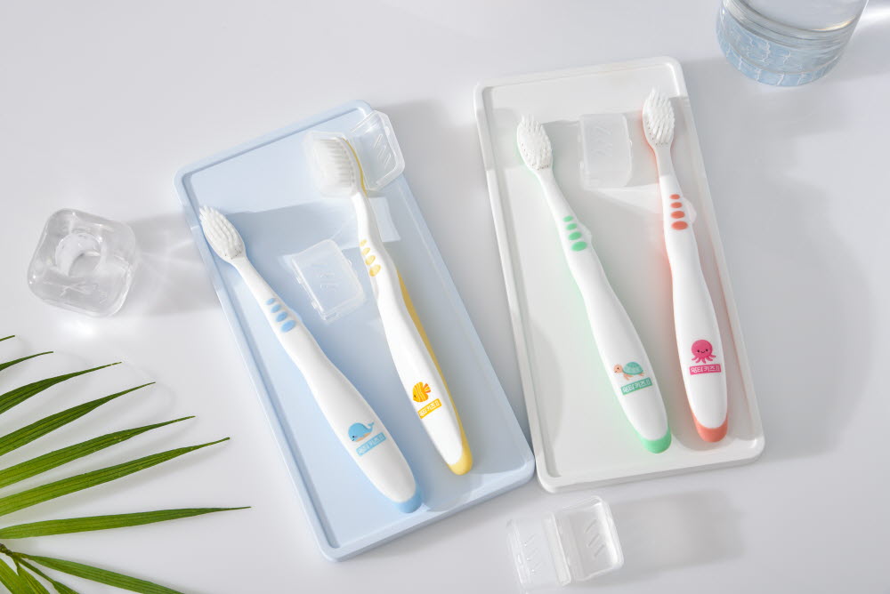 왕타칫솔 키즈 아쿠아월드 어린이 칫솔 2호