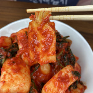 순자네김치 총각 무청 당일생산 국내산 총각김치 1kg, 1개 맛있게 먹은 솔직 후기 - 상품 이미지 4