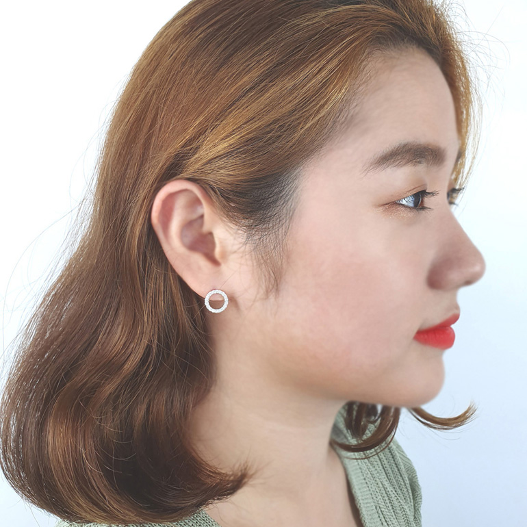 야랑쥬얼리 925 실버 라운드 큐빅 귀걸이 - 상세 이미지 3