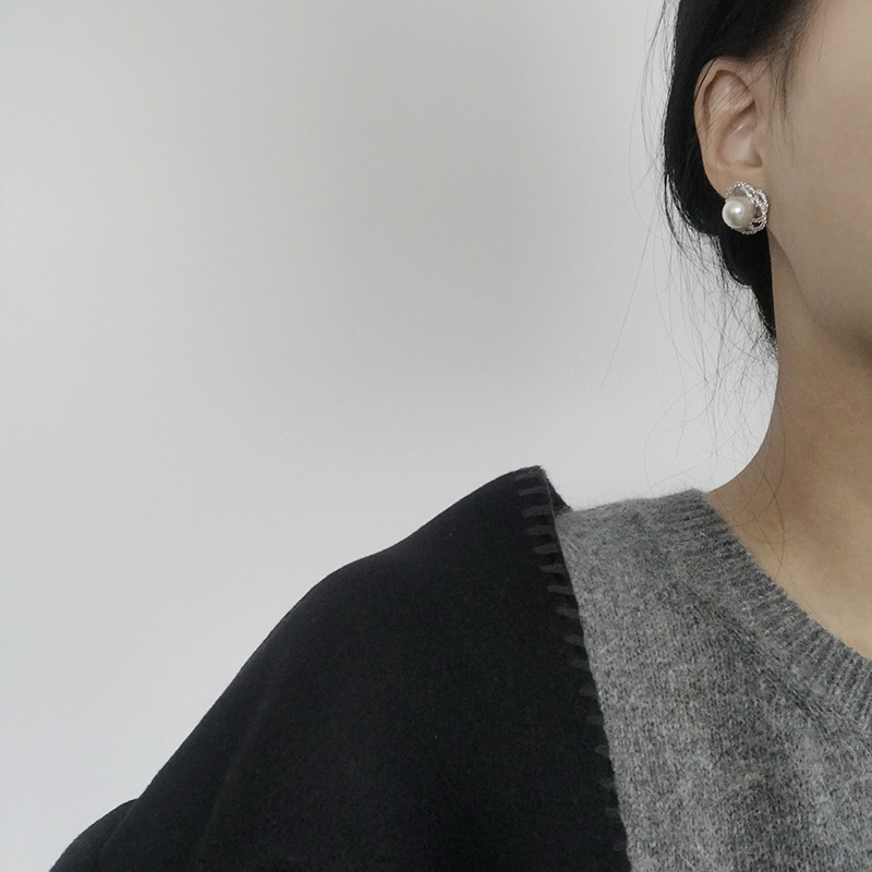 까멜리아 마드리드펄 진주 큐빅 귀걸이 Earrings - 상세 이미지 2