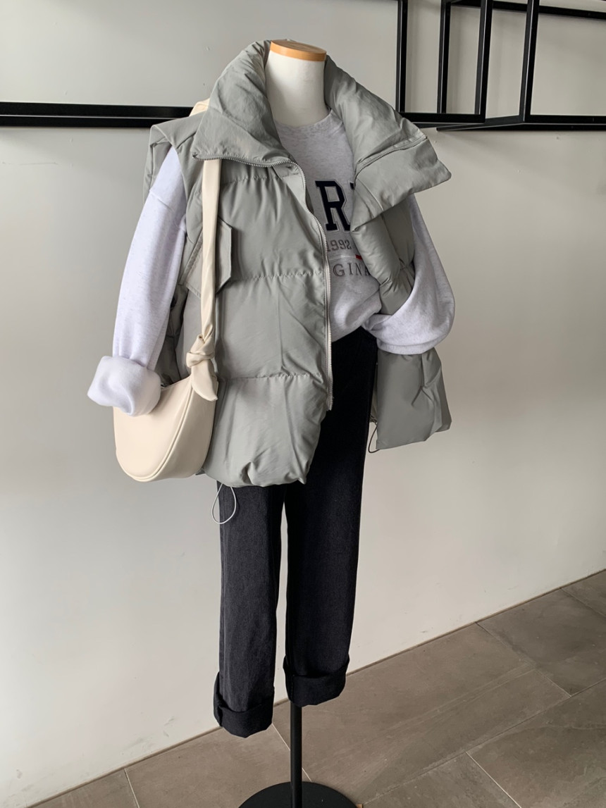 [웰론/ 오버핏] 폭신폭신 루즈핏 하이넥 겨울 패딩조끼 3color 상세 이미지 25