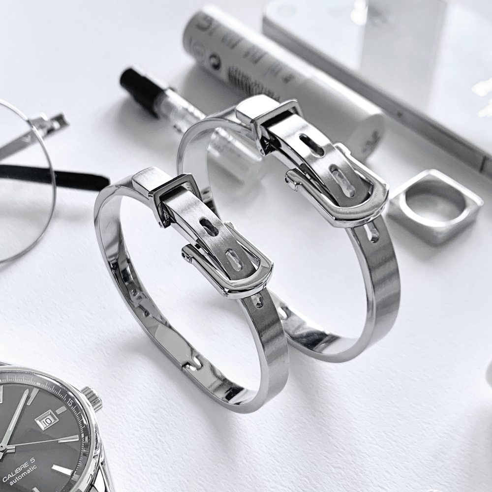 남자팔찌 무광 써지컬스틸 락시크 벨트 팔찌 / 남녀공용 우정 친구 커플 선물
