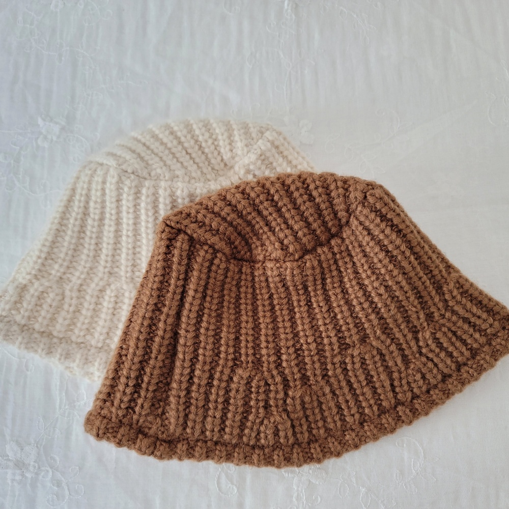 여성 니트모자 겨울 뜨개 동백이 털 산책 남자 여자 대두 벙거지 모자 버킷햇