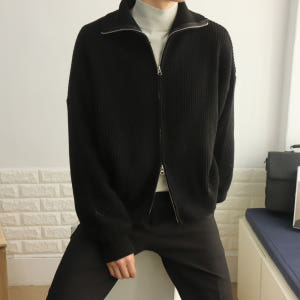 두툼한 울 캐시미어 오버핏 미니멀 크롭 숏 하이넥 투웨이 집업 니트가디건 착용 후기 | 사이즈/핏 총정리 - 상품 이미지 4