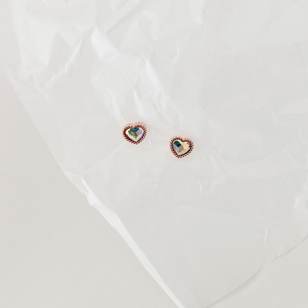 14K 골드필드침 프리즘 미니 하트 무알러지 골드 금침귀걸이 - 상세 이미지 3