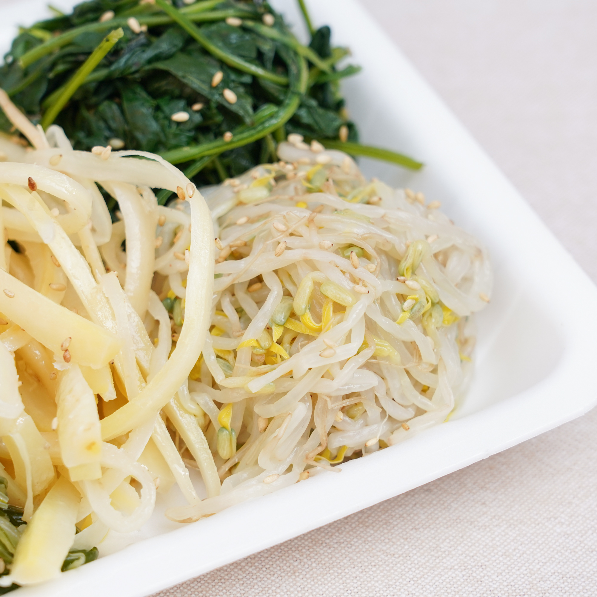 [서울,성남,하남 당일배송] 골고루 맛보는 모듬나물  300g [암사 으뜸반찬] : 동네시장 장보기