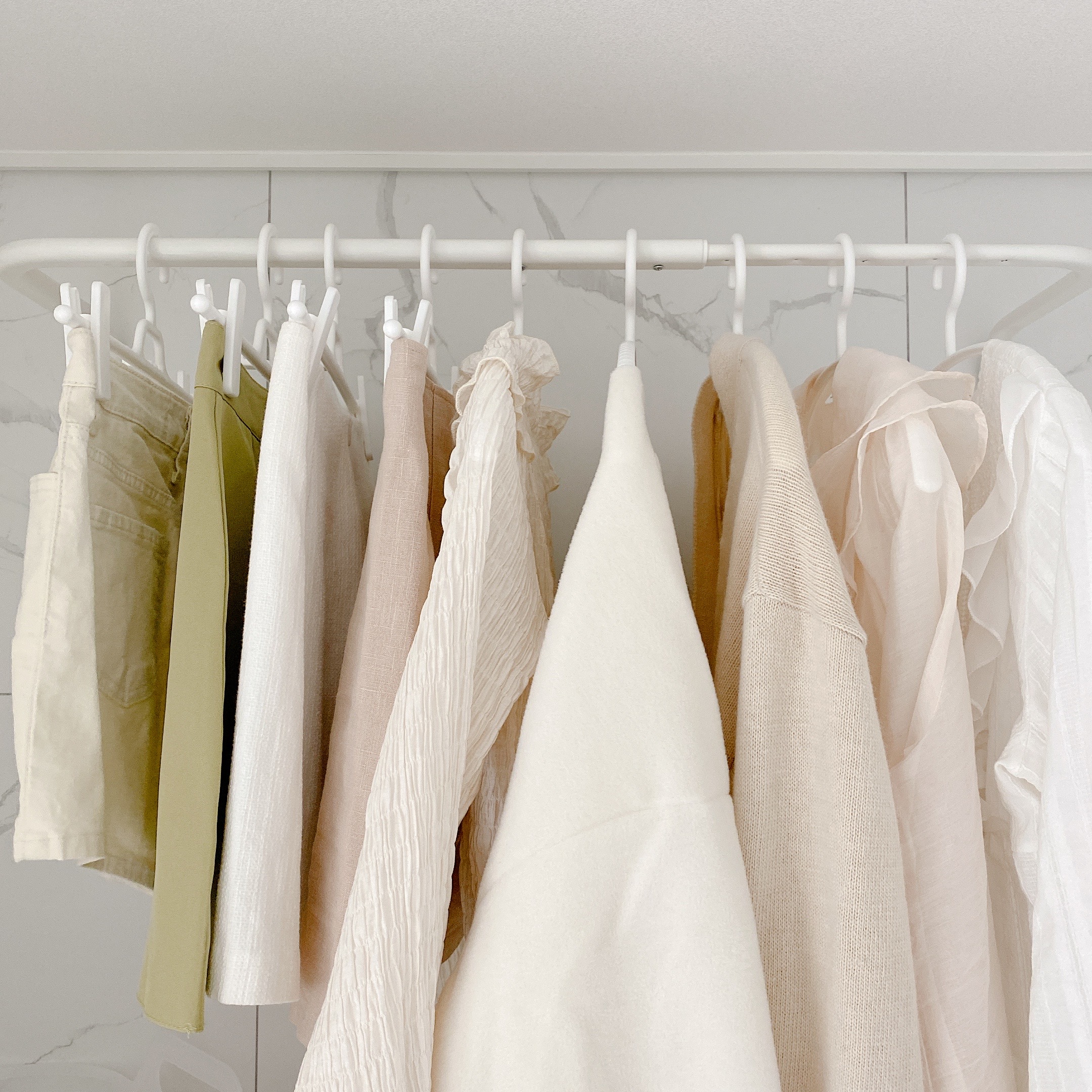 논슬립 어깨뿔방지 라운드 옷걸이 니트 정장