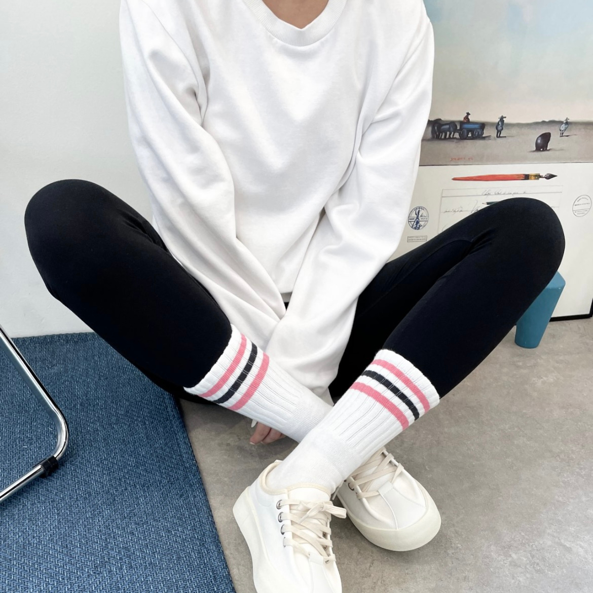 로라벨 캔스터 필라테스양말 요가양말 논슬립 토삭스 미끄럼방지 홈트 니삭스 댄스 롱 삭스 - 메인 이미지
