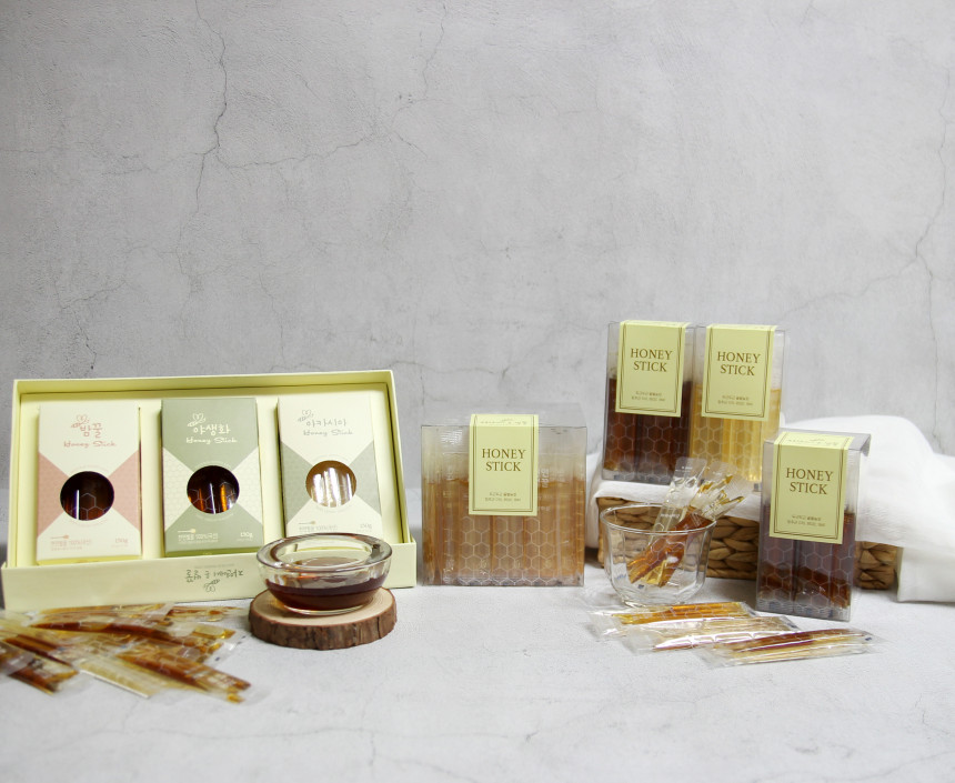 스틱꿀제품과 곁들여먹는 음식사진