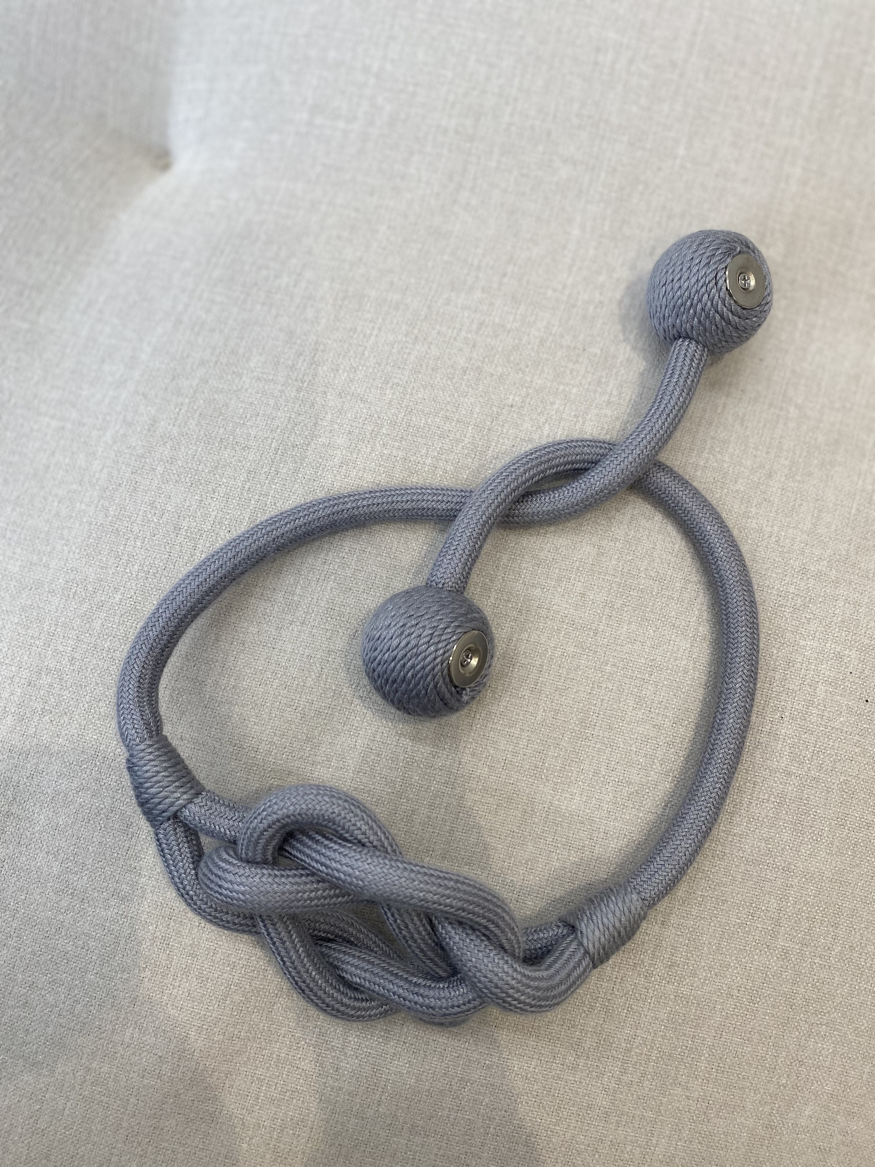 코지앳홈샵 - 매듭꼬임 자석 커튼타이백(3종컬러)1개