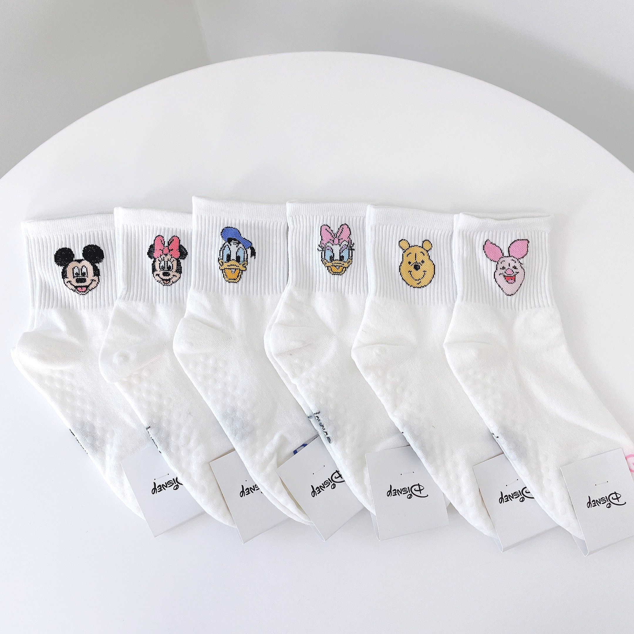 로라벨 모트 필라테스양말 요가양말 논슬립 토삭스 미끄럼방지 홈트 니삭스 댄스 무용 롱삭스 - 메인 이미지