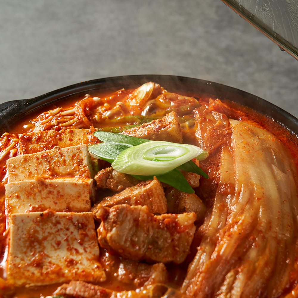 김치찌개 밀키트 삼겹살 묵은지 2인분 간편식 밀키트 후기