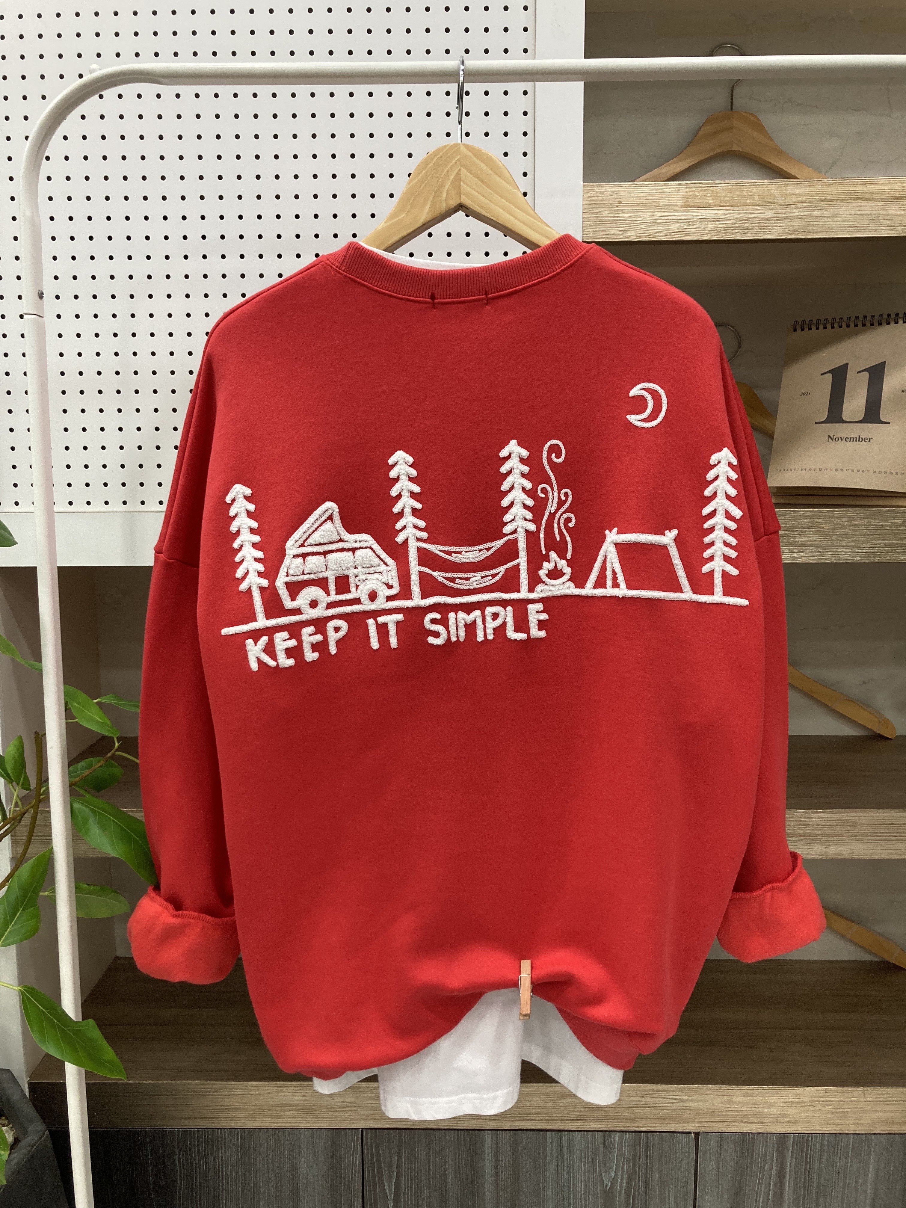 남자 글램핑 자수 기모 오버핏 맨투맨