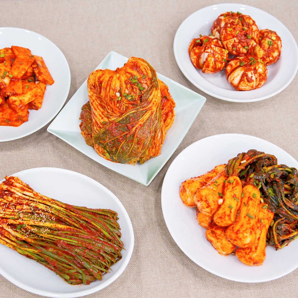 빛고을김치 전라도 총각김치 3kg 당일생산 국산 아삭아삭 깊고 진한 양념 이어온 비법젓갈 - 상세 이미지 3