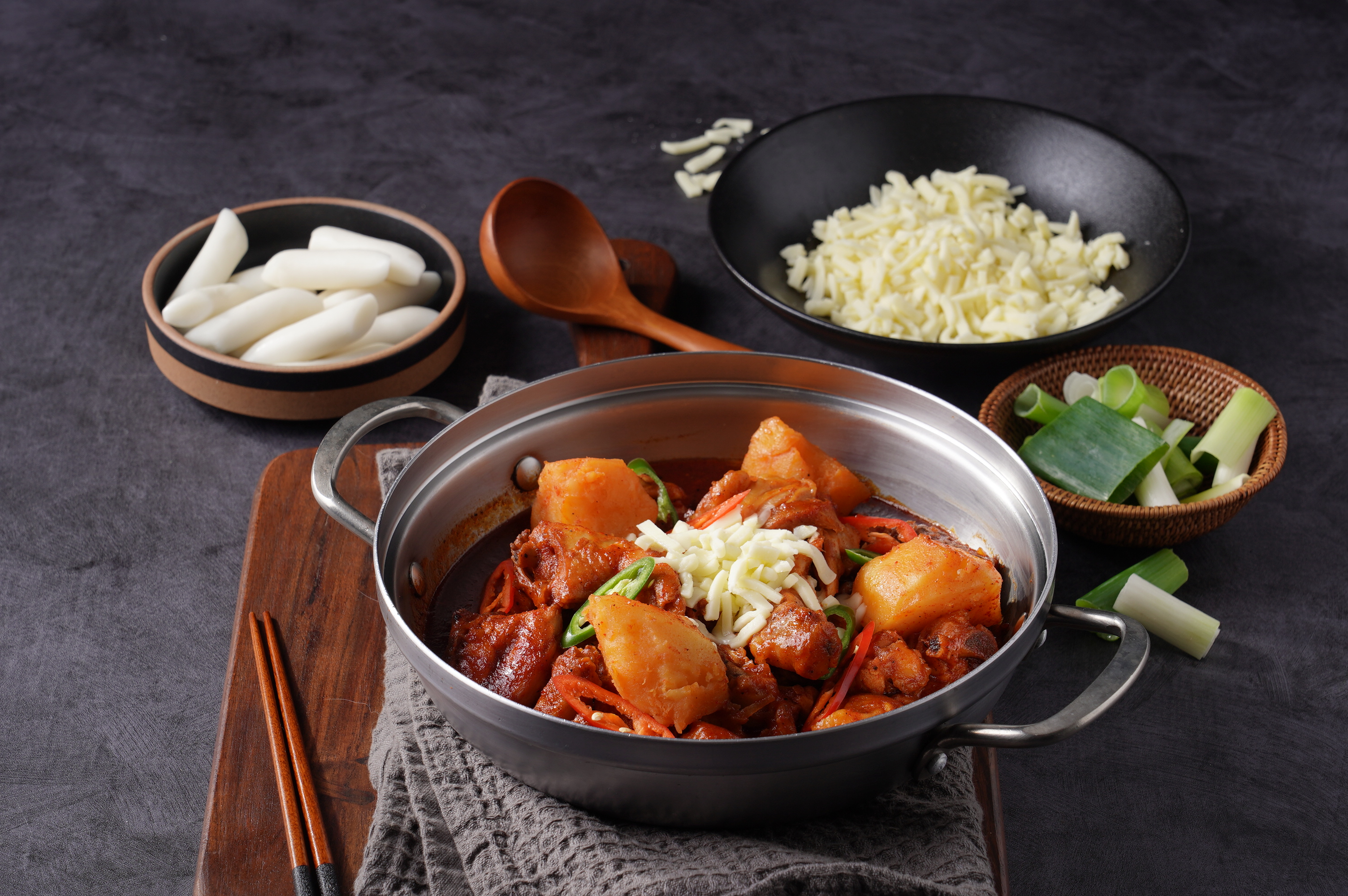 [국내산] 무등산식당 닭볶음탕 닭도리탕 밀키트 캠핑 술안주