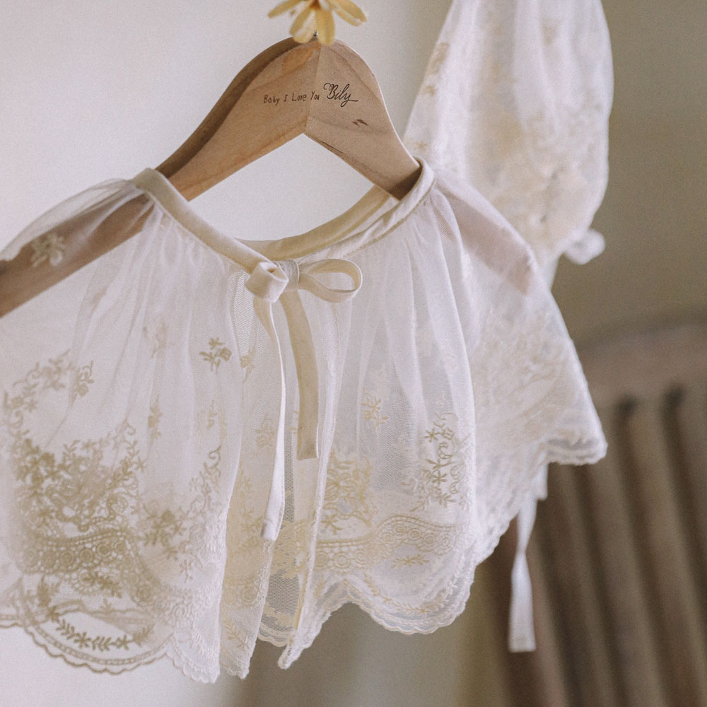 빌리 시크릿가든 레이스 케이프런/보넷