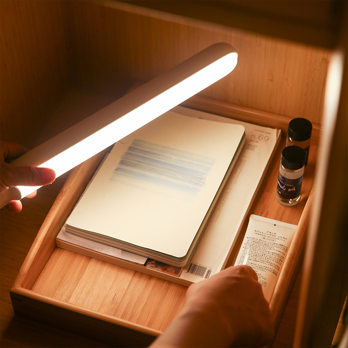 늘바론 캠핑랜턴 감성 등산 조명 수면등 텐트 휴대용 낚시 후레쉬 차량용 충전식 랜턴