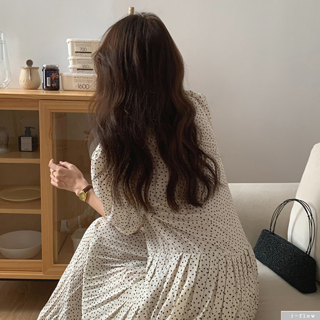 렌느 도트 카라 플리츠 쉬폰 롱원피스 2color 제이플로우 여름 퍼프 주름 버튼 루즈핏 - 상세 이미지 3