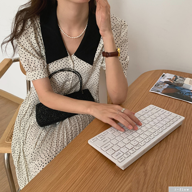 렌느 도트 카라 플리츠 쉬폰 롱원피스 2color 제이플로우 여름 퍼프 주름 버튼 루즈핏 - 상세 이미지 5