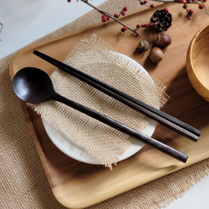 홈트리 자연 옻칠 대추나무 궁중 수저 세트 원목 숟가락 젓가락