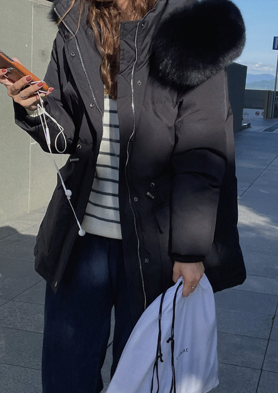 윈터랜드 폭스퍼 웰론 하이넥 허리스트링 겨울 하프 후드 퍼 패딩 점퍼(아이보리,블랙) - 상세 이미지 3