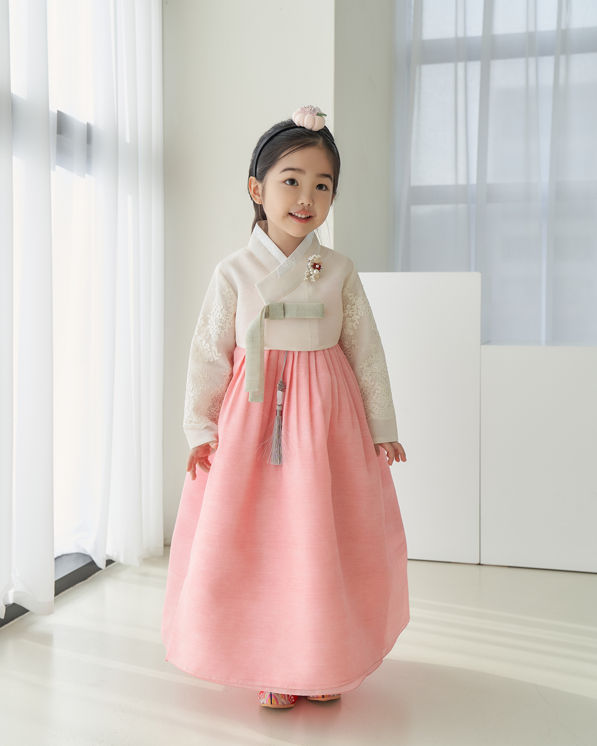 민한복 고은아씨 프리미엄 한복 고급 여아 어린이 돌 백일 아기 드레스 아동 전통 유아 - 상세 이미지 3
