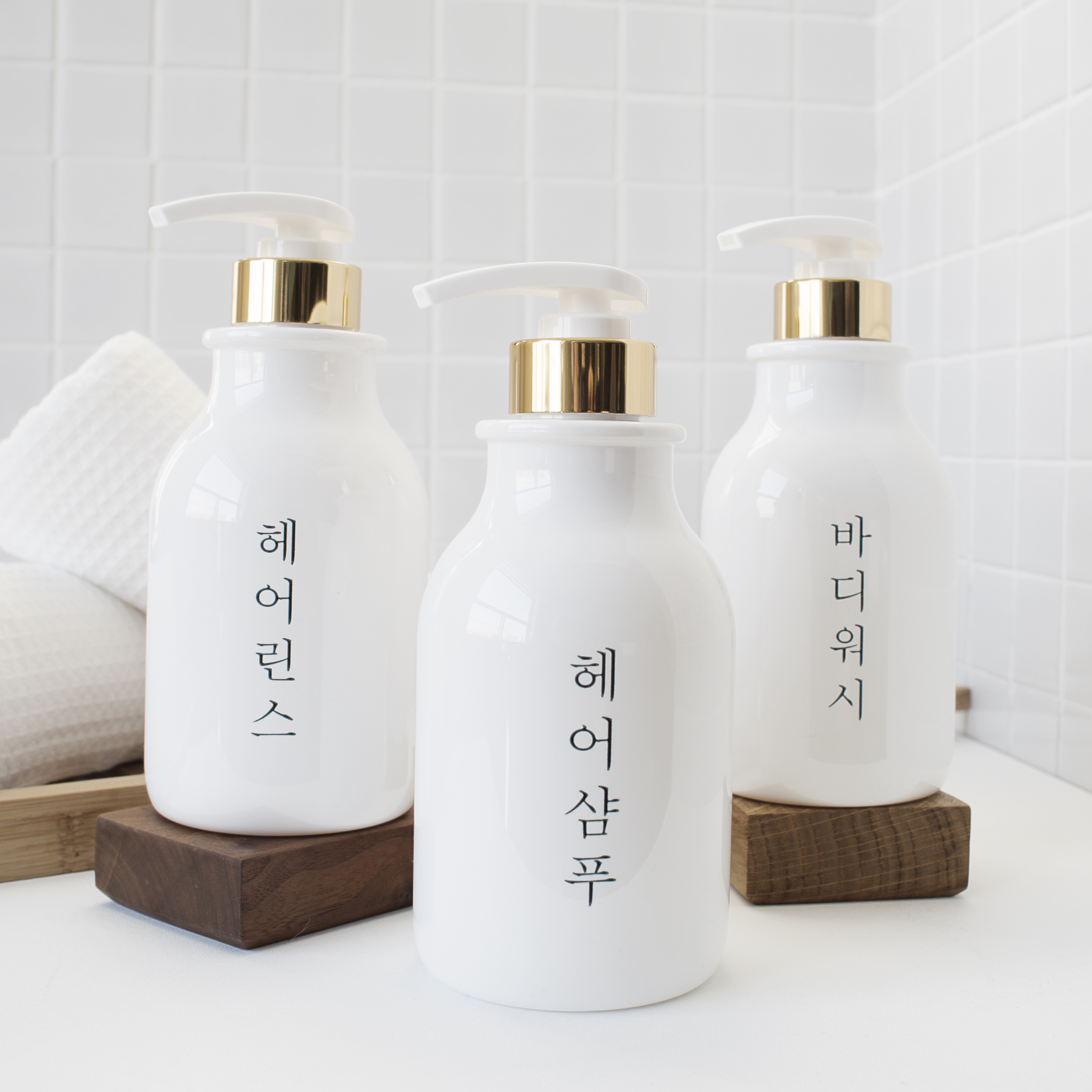 홈스토킹 욕실 샴푸 디스펜서 샴푸통 호텔 보틀 물비누 용기 세로글 500ml - 상품 이미지