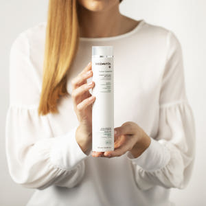 메다비타 리바이탈 10+ 샴푸 두피케어 두피영양케어 250ml 솔직 후기 | 피부 타입별 분석 - 상품 이미지 3
