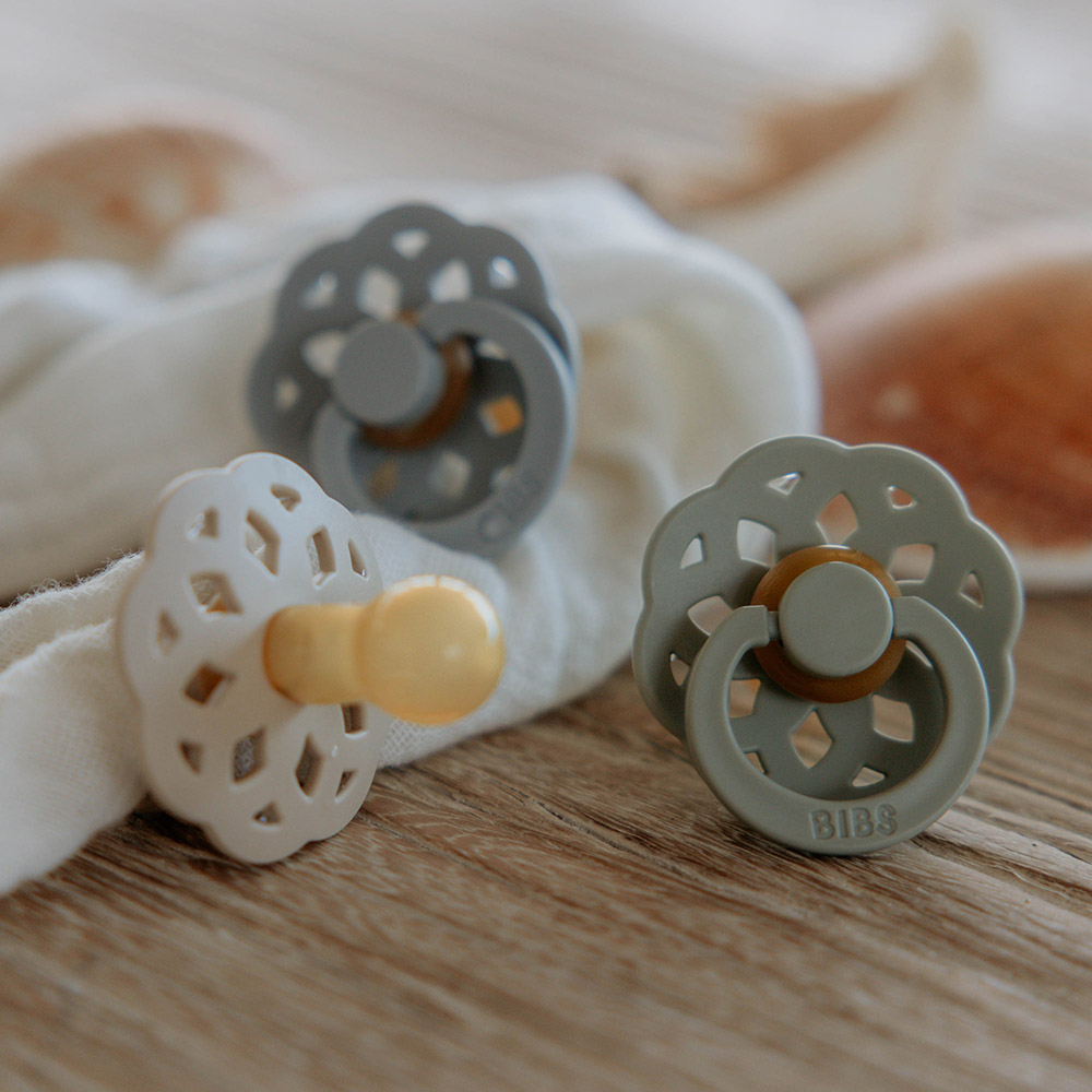 BIBS 빕스 보헴 천연고무 쪽쪽이 노리개 젖꼭지 1단계 2단계+보호캡(색상랜덤) - 상세 이미지 2