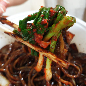 핵폭탄파김치 실비 매운 파김치 쪽파 1kg 입문용 오리지널 맵기 선택 가... 맛있게 먹은 솔직 후기 - 상품 이미지 4