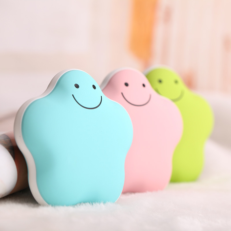 곰발바닥 휴대용 충전식 USB 손난로 보조배터리 핫팩 양면발열 캐릭터 선물 겨울 C타입 - 상세 이미지 4