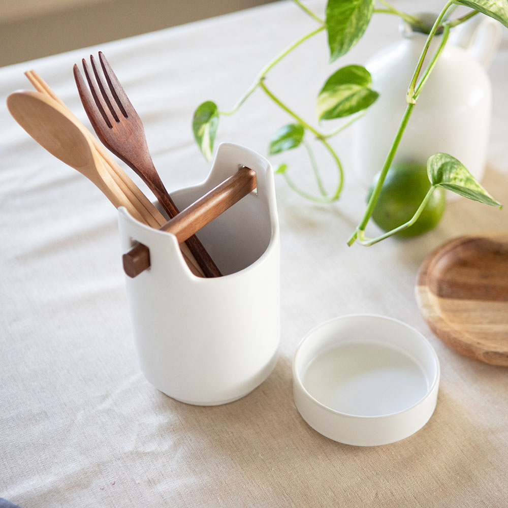 쿠지나인 물빠짐 도자기 수저통 수저꽂이