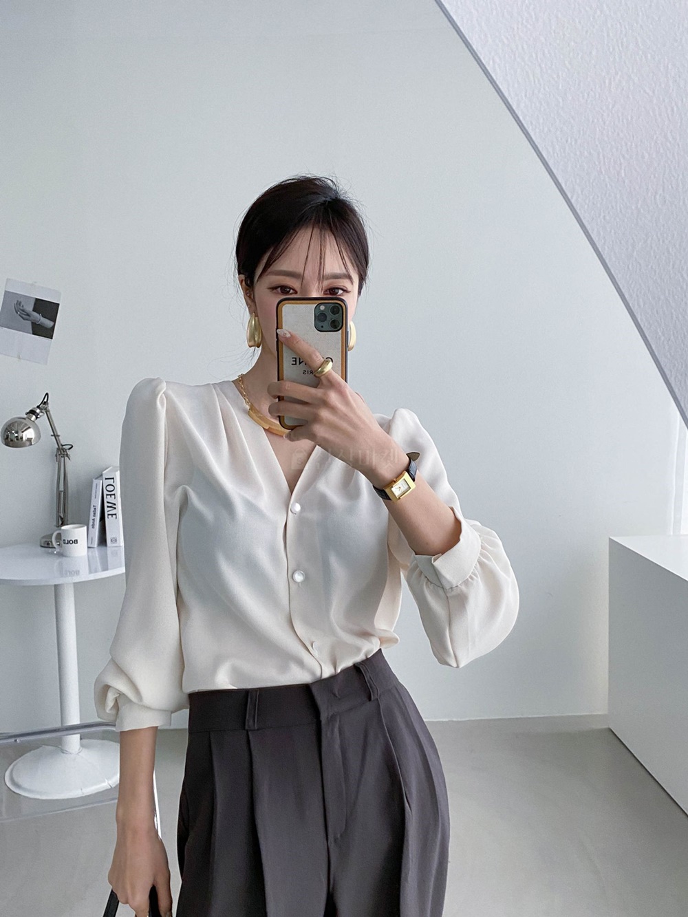 쉬폰블라우스 브이넥 퍼프소매 셔링 핀턱 여성 블라우스 - 상세 이미지 3