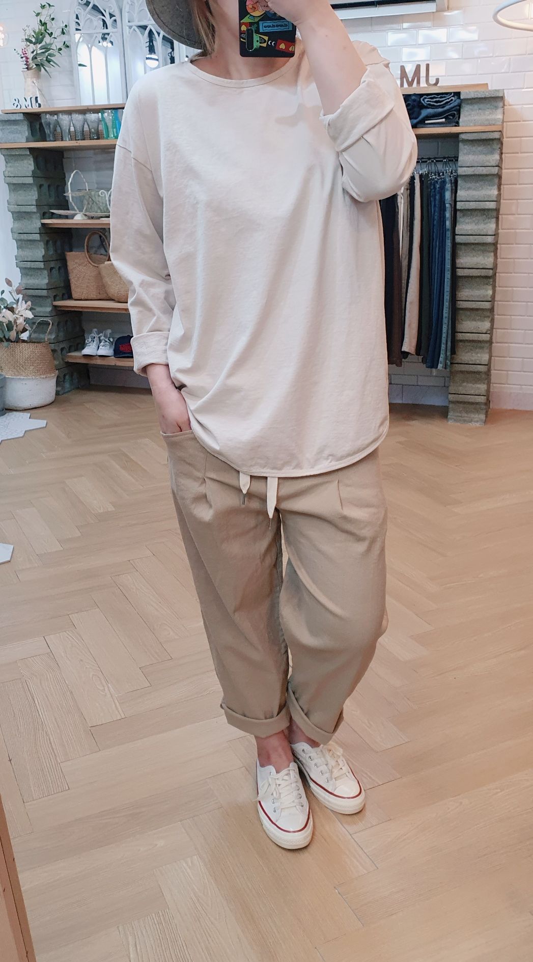 긴소매 데일리룩 워싱 면 티셔츠 이미지 6