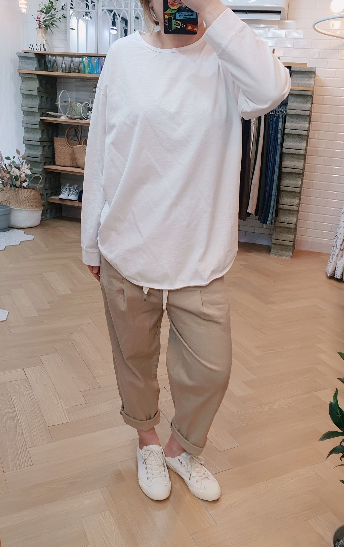 긴소매 데일리룩 워싱 면 티셔츠 - 상세 이미지 5