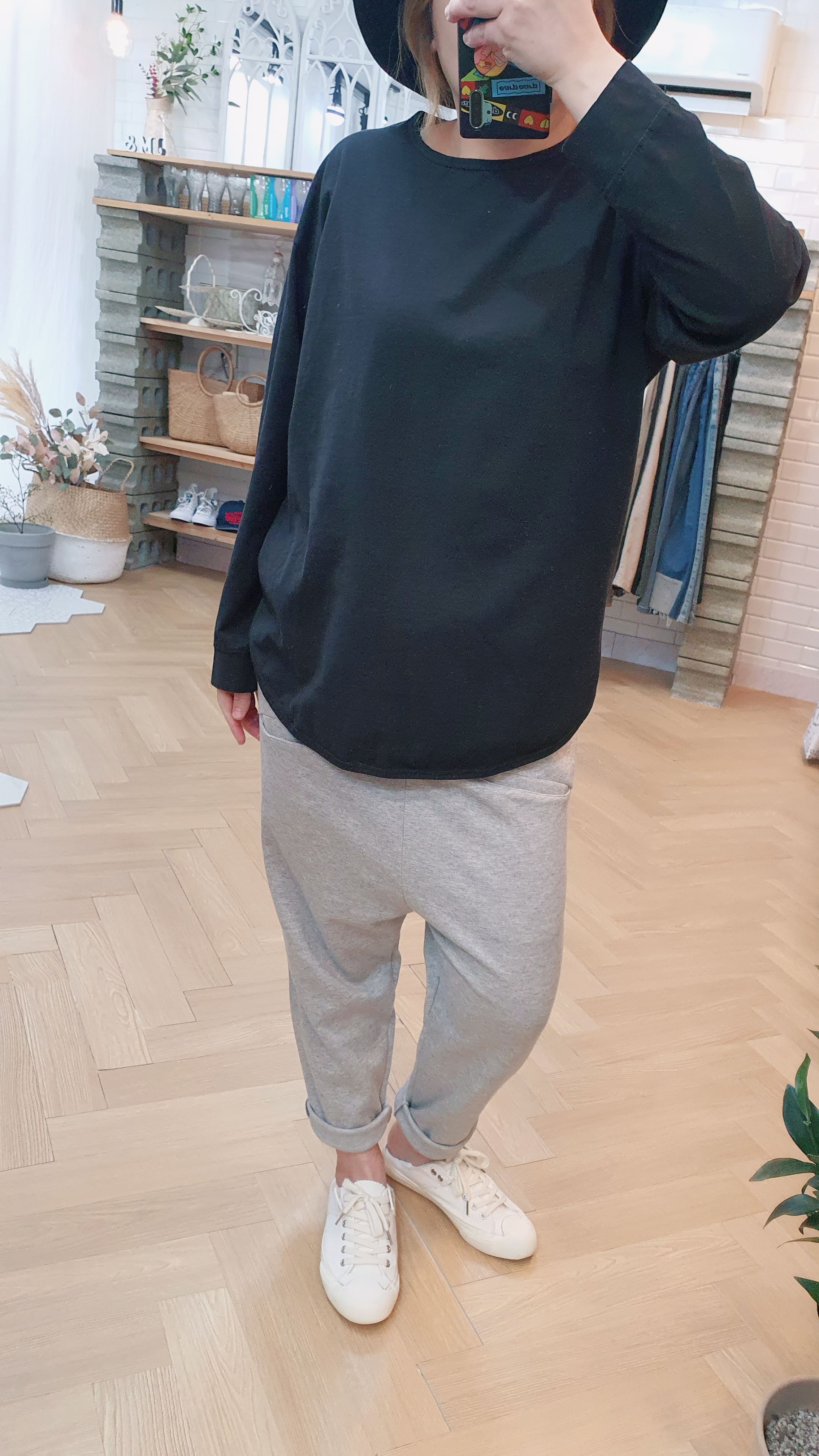 긴소매 데일리룩 워싱 면 티셔츠 이미지 8