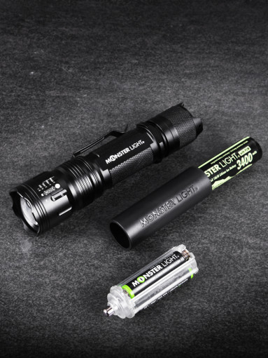 몬스터라이트 플래시 미니 손전등 줌 후레쉬 등산 백패킹 낚시 LED라이트 ML2400QT