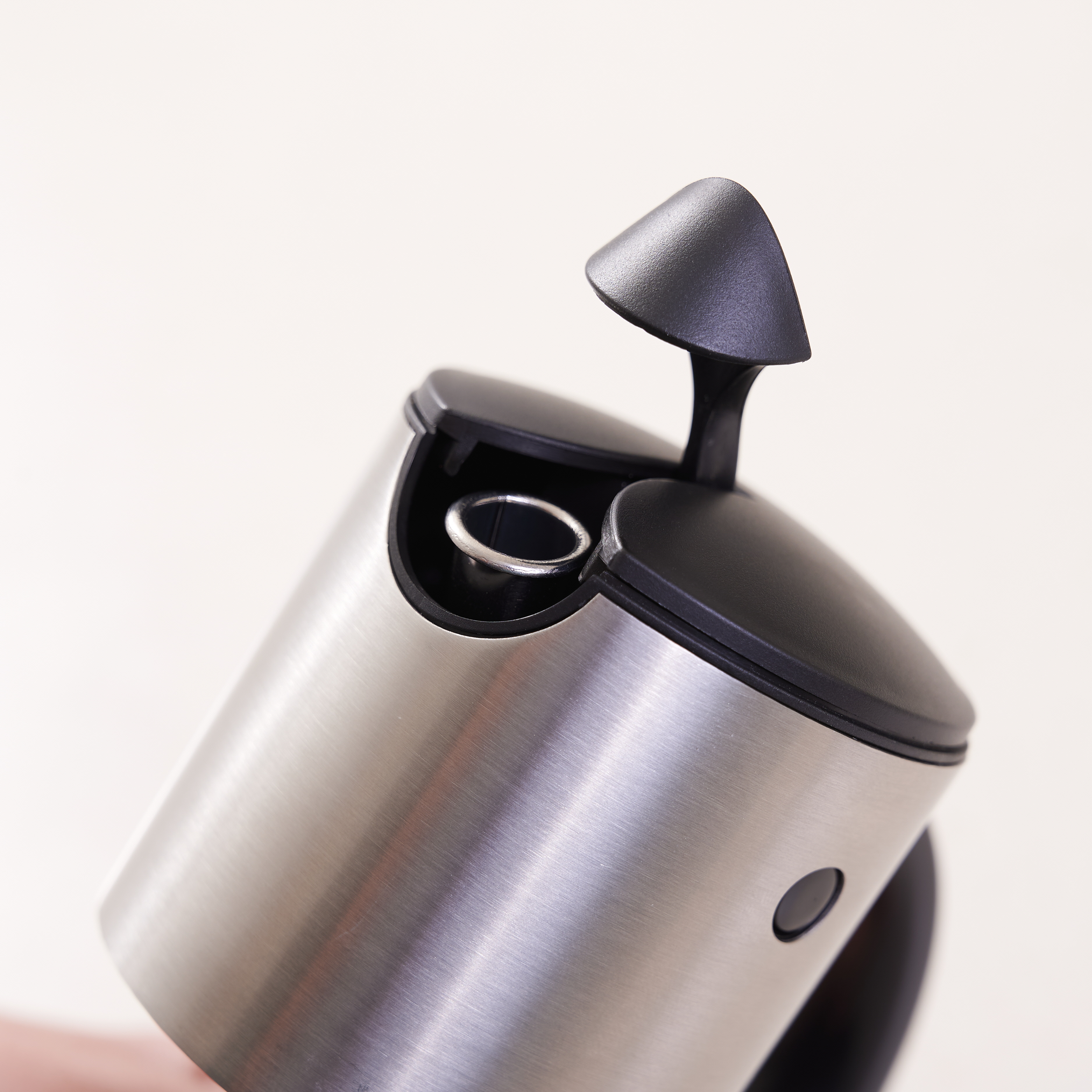 폴쿠치나 오토플립 자동개폐 오일병 흐르지 않는 소스통 미니 간장병 220ml 1개 - 상세 이미지 4