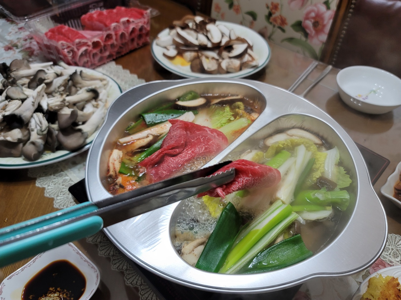 2in1 일회용 홍탕백탕 반반냄비 샤브샤브 훠궈 마라 반반 냄비 용기 KJ-330 1개 - 상세 이미지 2