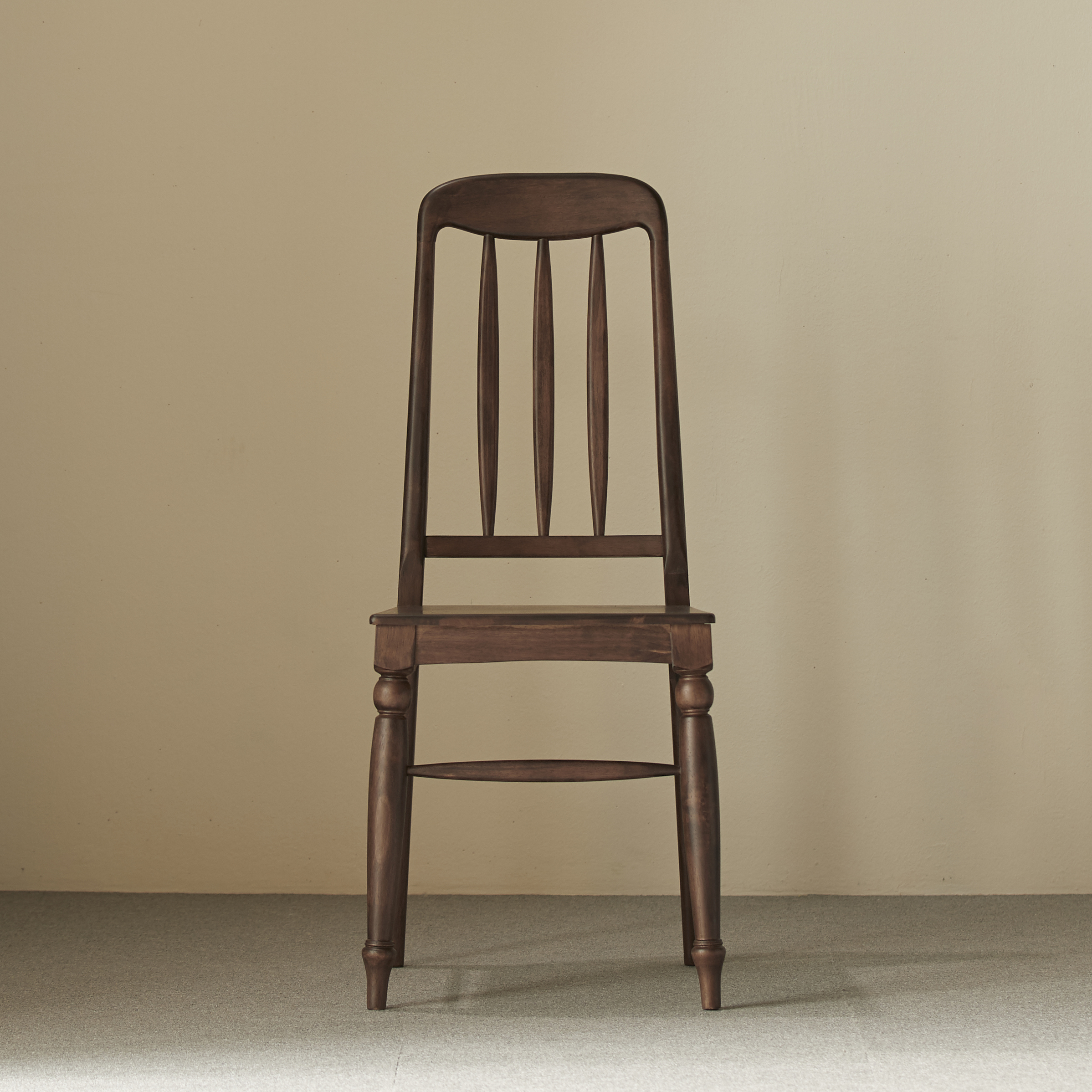 로맨틱캬바레 1961 체어 카페 의자 고무나무 원목 빈티지 엔틱