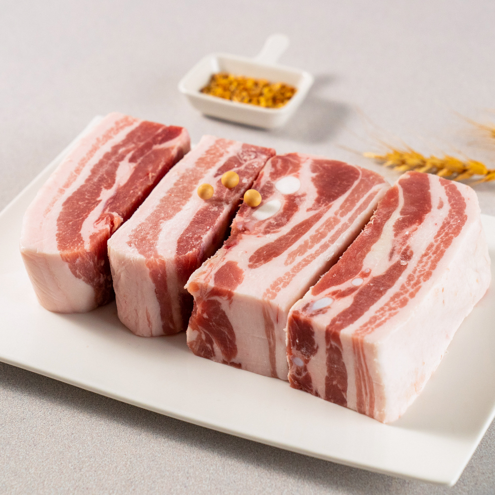 청정지역 핀란드 스페인 삼겹살 1kg 수육용 보쌈용