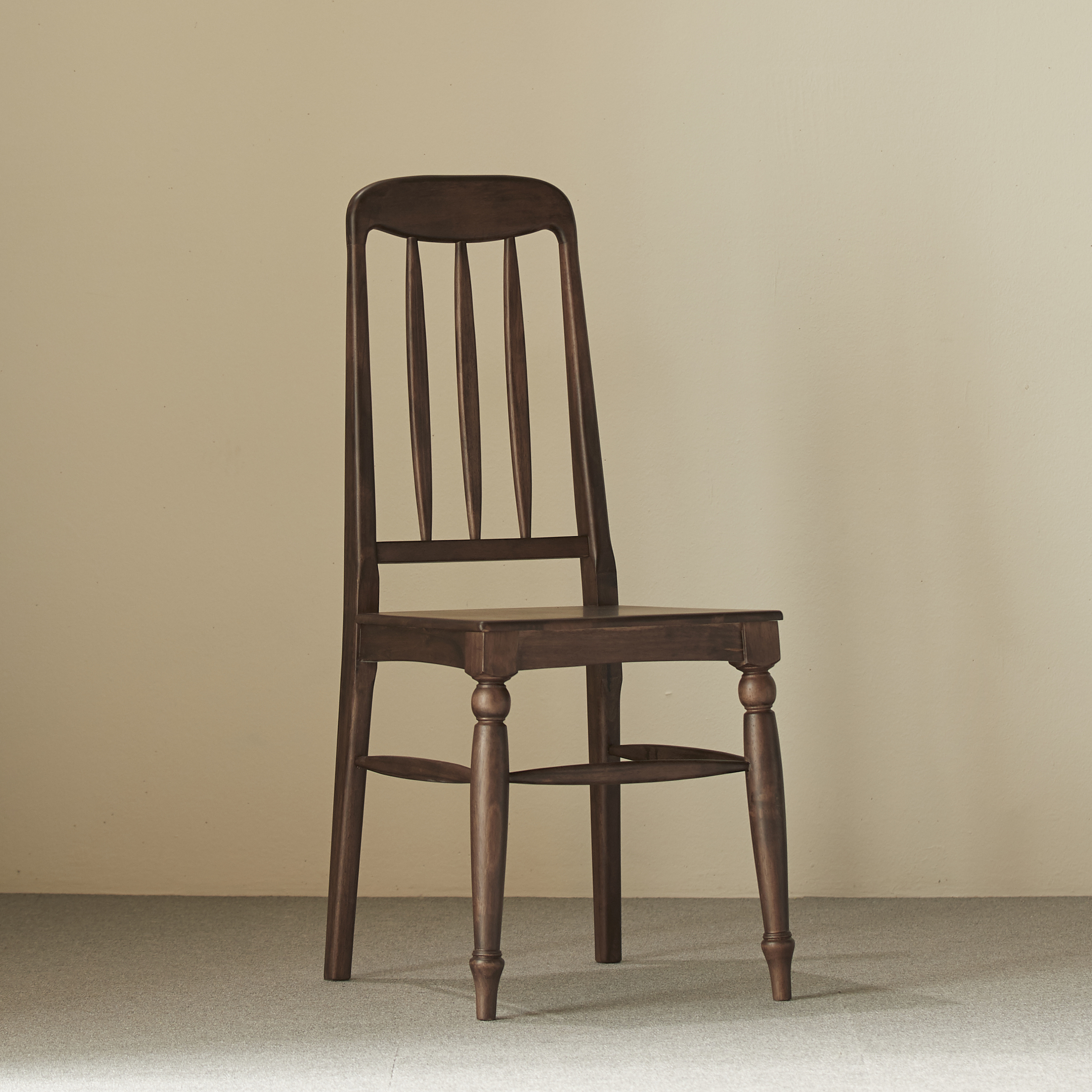 로맨틱캬바레 시리즈 체어 카페 의자 고무나무 원목 빈티지 엔틱 1961 체어