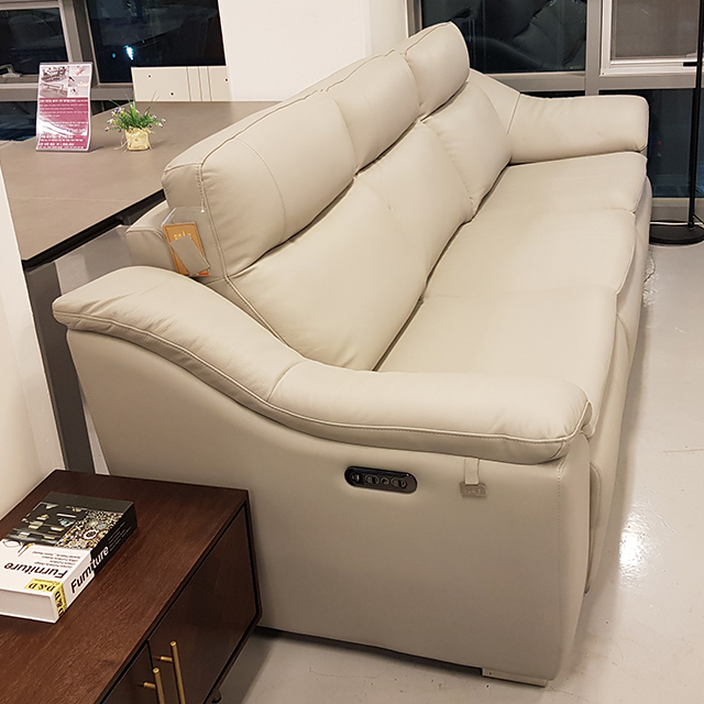 스코나 마티스 천연 황소 면피 통가죽 4인 전동 리클라이너 소파